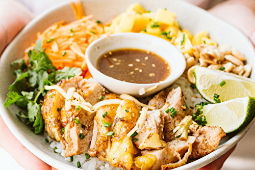 Poke bowl de pintade marinée