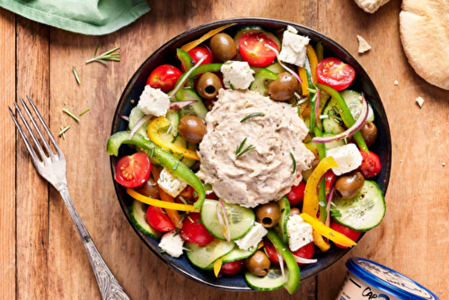 Salade grecque au tartinable thon MSC feta, huile d’olive & basilic