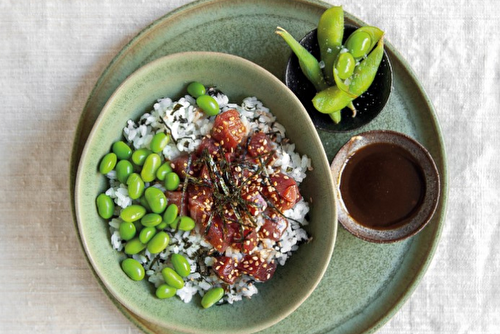 Poke bowl de thon rouge mariné