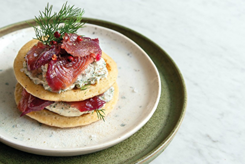 Gravlax de thon à la betterave