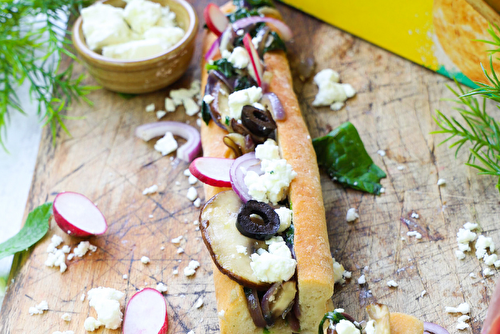 Baguettes apéro aux champignons, feta et olives