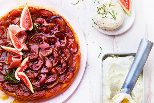 Tatin aux figues et jambon cru, glace au Saint-Marcellin