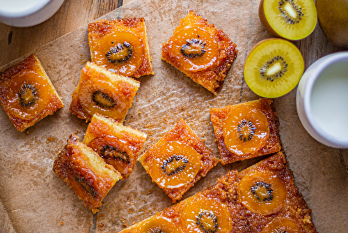 Gâteau renversé au kiwi