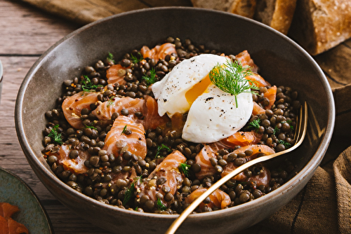 Salade de lentilles au saumon Salma et oeuf poché