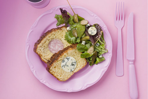 Saucisson brioché et AOP Fourme d’Ambert