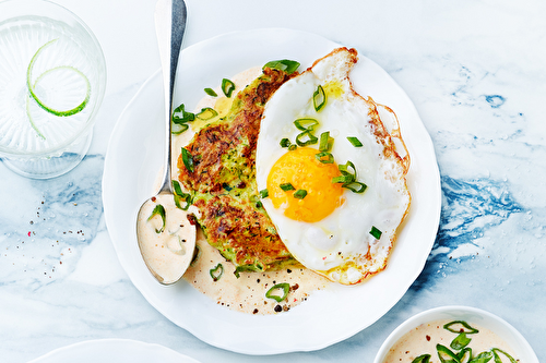 Galettes de courgettes et crème épicée