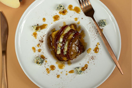 Cubes de brioche perdue sauce aux pommes caramélisées et AOP Fourme d’Ambert