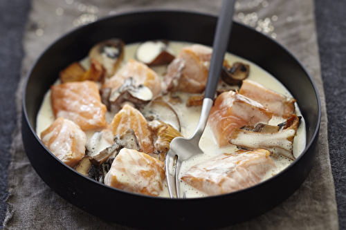 Nage de saumon écossais Label Rouge au champagne et aux champignons