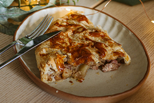 Tourte de pintade aux marrons, céleri, thym et laurier