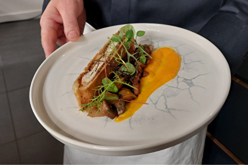 Feuilleté express de poulet fermier d’Auvergne aux cèpes, cocotte de légumes façon grand-mère et mousseline de potimarron