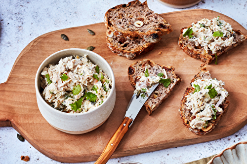 Tartinade de lapin aux graines de courge torréfiées et coriandre