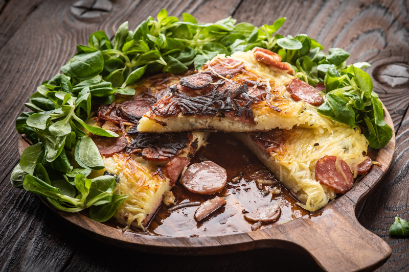 Galette de râpé de pommes de terre et saucisse de Montbéliard