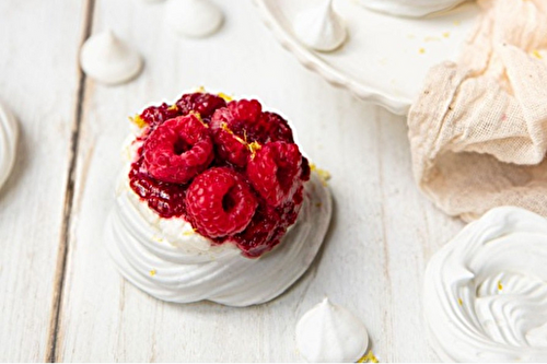 Mini pavlovas Framboise-Macaron de Confiture Parisienne