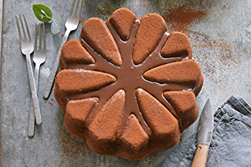 Gâteau au chocolat, sauce au chocolat caramel