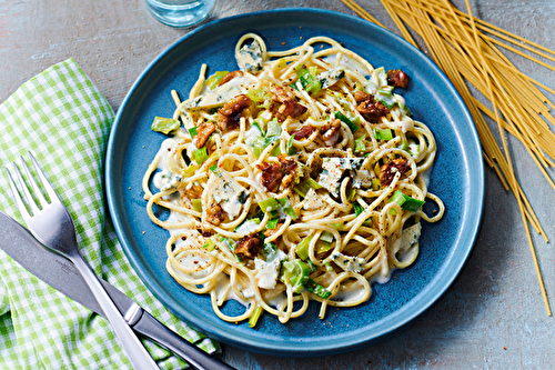 Spaghetti aux légumes et aux deux fromages