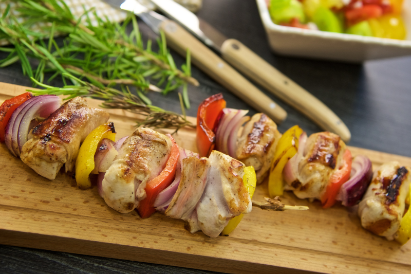 Brochettes de lapin au romarin