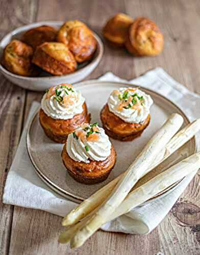 Cupcakes salés saumon fumé, citron, chantilly de mascarpone et asperges blanches de France