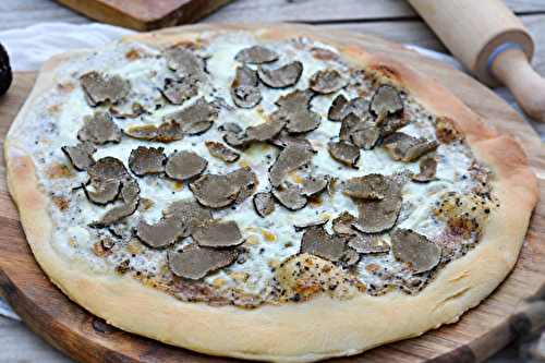 Pizza gourmande à la truffe