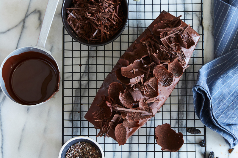 Cake au chocolat noir et fève de tonka