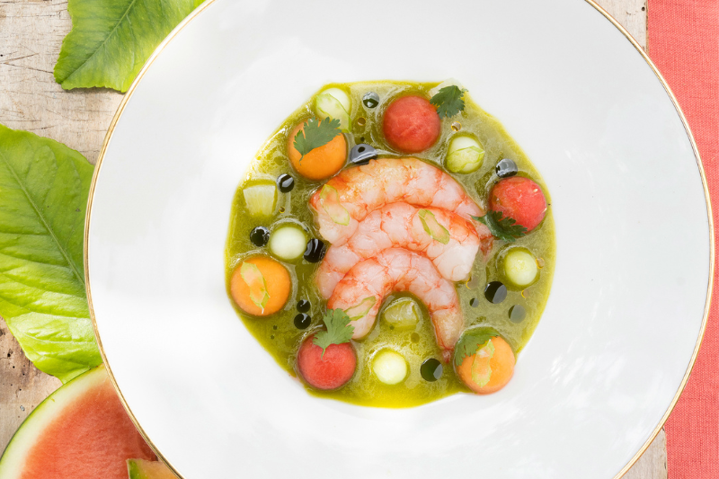 Gambas à l’Aguachile, billes de melon et pastèque