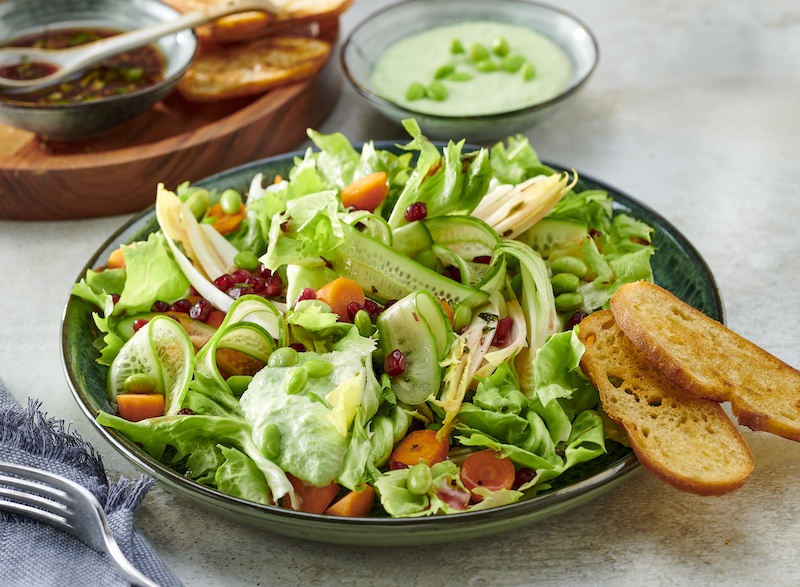 Salade d’endives et chicorée, vinaigrette à la grenade