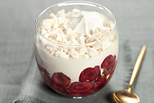 Triffle aux cerises, mascarpone et meringue