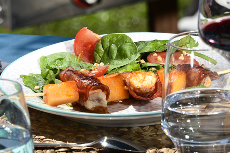 Brochettes de melon et de lotte au chorizo