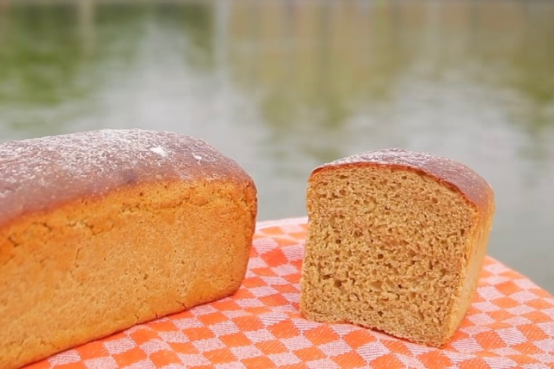 Pain quinoa et petit-épeautre