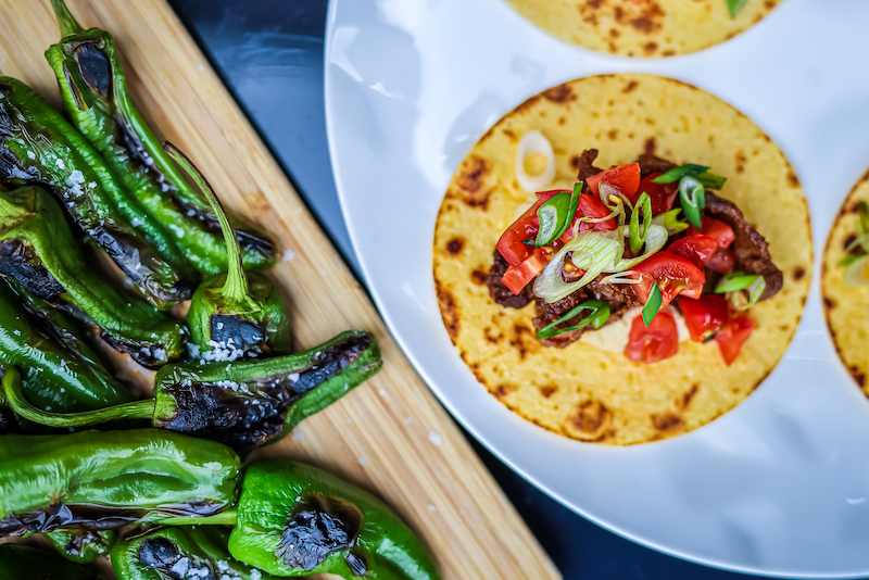 Tacos de paleron de boeuf irlandais et poivrons grillés