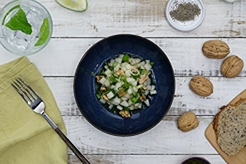 Tartare de poire aux noix, vinaigrette huile d’olive et citron vert