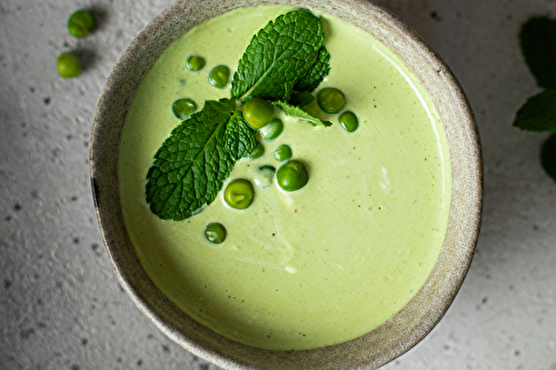 Velouté frais de petits pois parfumé à la menthe