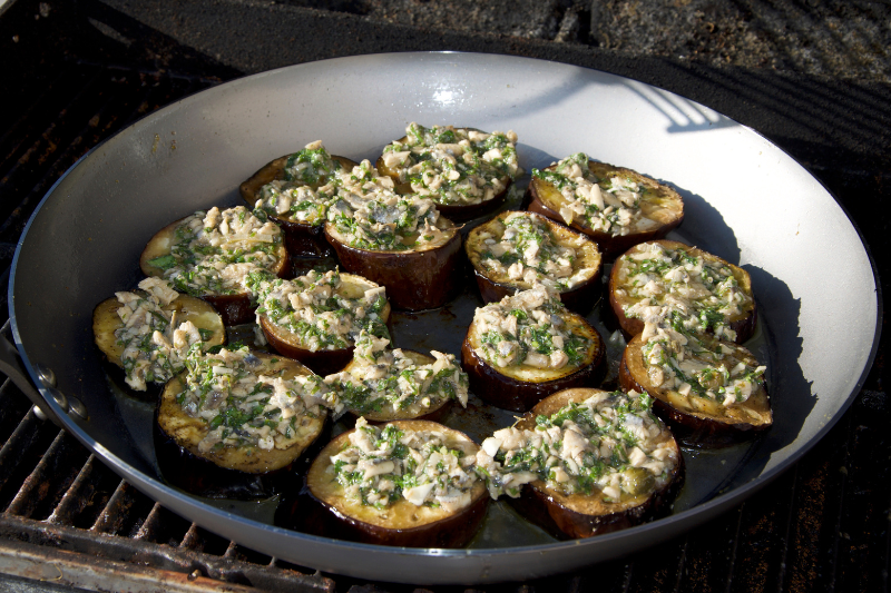 Aubergines rôties aux anchois