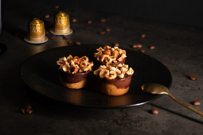 Financiers au chocolat fleur d’oranger et noisettes caramélisées