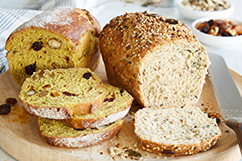 Pains aux céréales et aux fruits secs