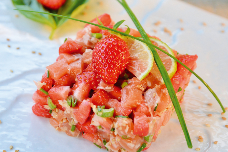 Tartare de saumon aux fraises