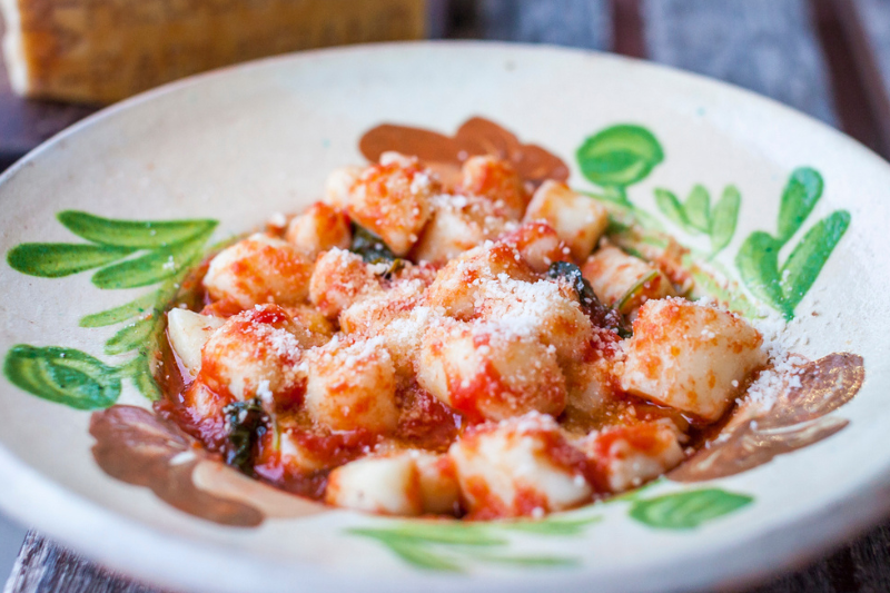 Gnocchi de pommes de terre à la tomate et au Parmesan