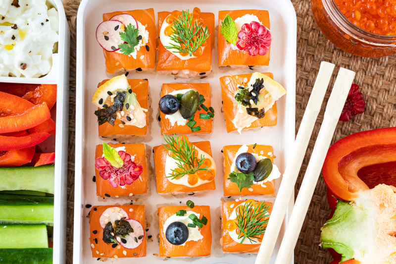 Sushis cubes au saumon fumé