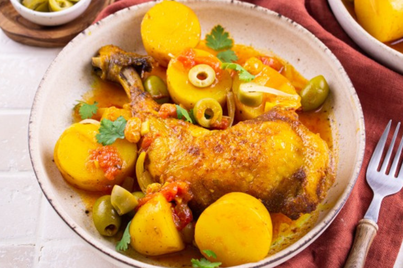 Tajine de poulet aux olives et citron confit