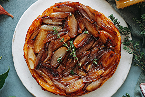 Tarte tatin aux échalotes et au miel