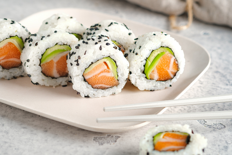 Makis saumon et avocat