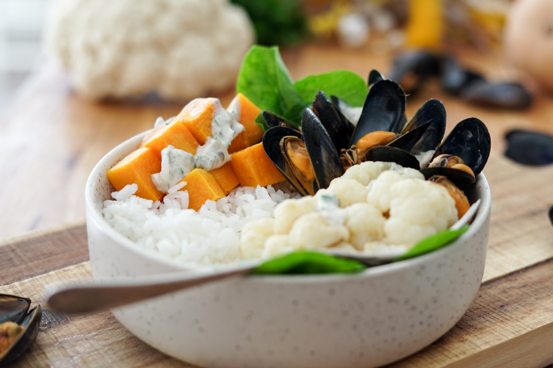 Poke bowl aux moules de bouchot de la Baie du Mont-Saint-Michel