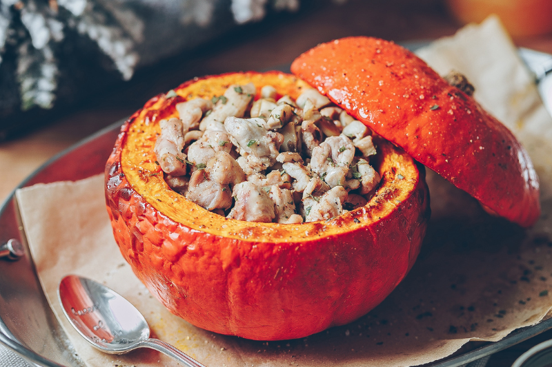 Courge au lapin et champignons, herbes aromatiques