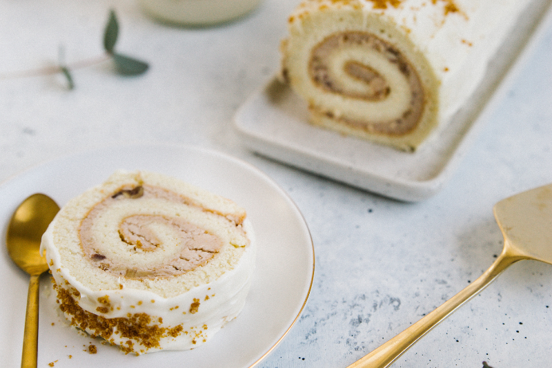 Bûche à la crème fraîche d’Isigny AOP, spéculoos et marrons