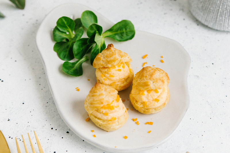 Gougères garnies à la crème de Mimolette