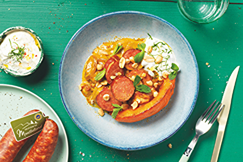 Curry de saucisse de Montbéliard IGP, potimarron rôti, yaourt menthe-citron vert et cacahuètes