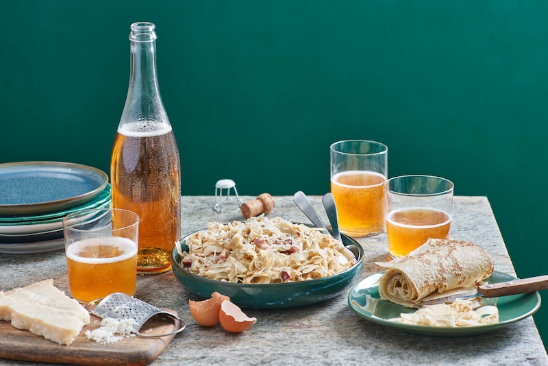 Tagliatelles de crêpes, nage de Parmesan