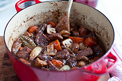 Boeuf bourguignon à la pancetta et aux échalotes