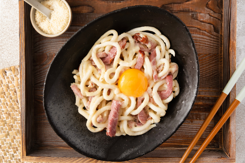 Nouilles udon façon carbonara