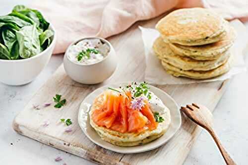 Pancakes aux herbes et saumon fumé Salma