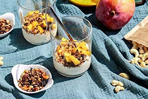 Verrines tropicales à la mangue et granola cajou